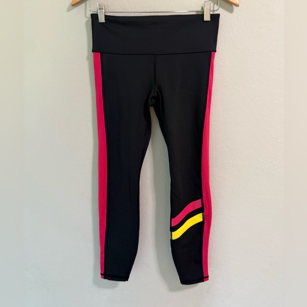GapFit Black Crop Leggings Pink Stripe S